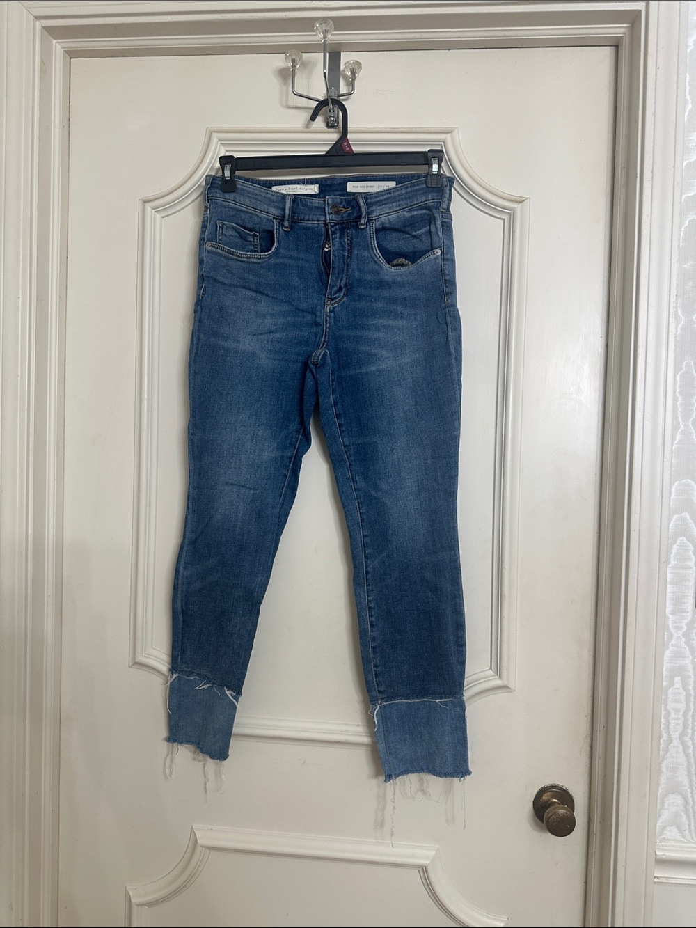 Pilcro Medium Blue Cropped Raw-Hem Skinny Jeans